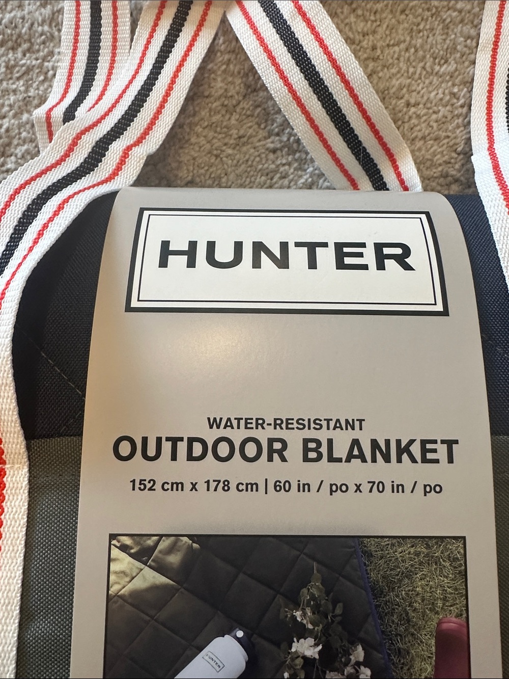 NWT Hunter Outdoor Blanket with Striped Carry Straps - Navy & Olive - Picture 2 of 6